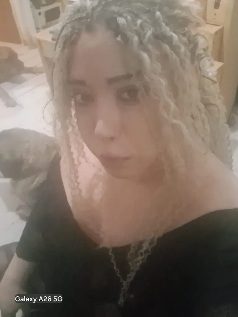 קוקסינלית בעלת ניסיון רב מזמינה אותך לעיסוי חלומי ברמת גן