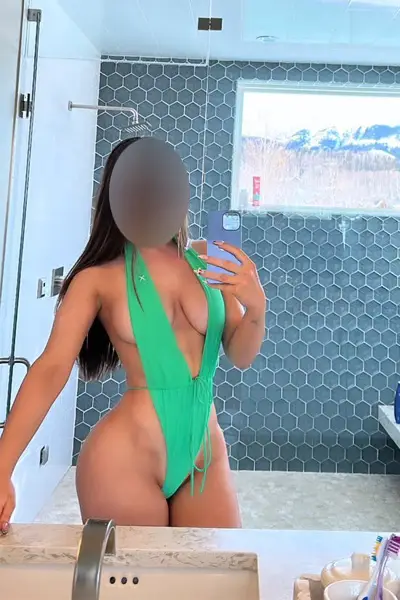 מושלמת לאמידים ונדיבים ViP